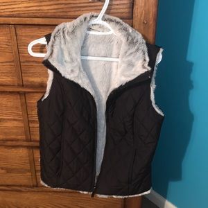 Reversible vest